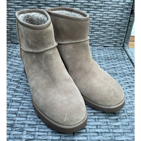 UGG Women's Classic Femme Mini Wedge Booties Size 41/US 11 in Tan Suede - Picture 2 of 7